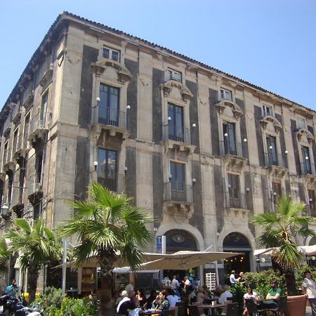 Tre Stelle Al Duomo Bed and Breakfast Κατάνια Εξωτερικό φωτογραφία