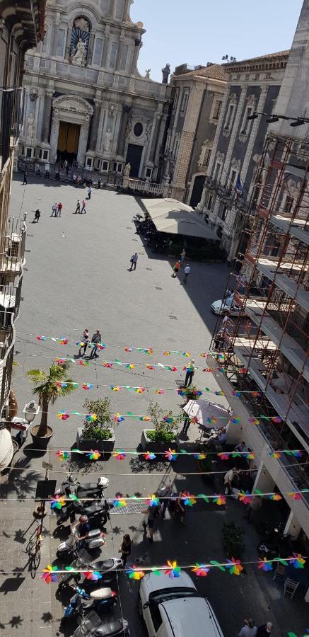 Tre Stelle Al Duomo Bed and Breakfast Κατάνια Εξωτερικό φωτογραφία
