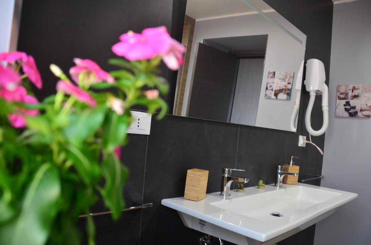 Tre Stelle Al Duomo Bed and Breakfast Κατάνια Εξωτερικό φωτογραφία
