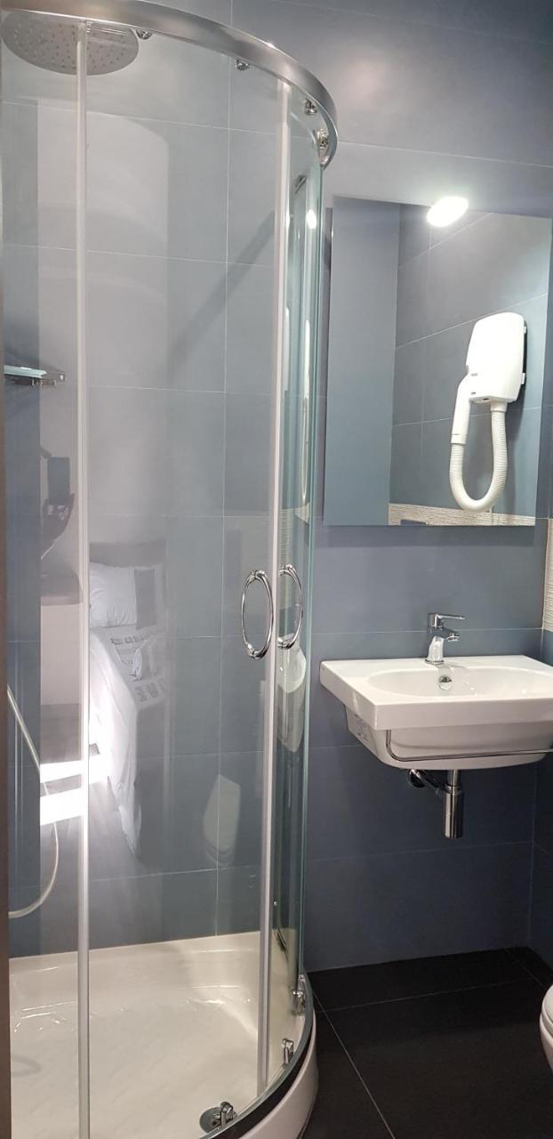 Tre Stelle Al Duomo Bed and Breakfast Κατάνια Εξωτερικό φωτογραφία